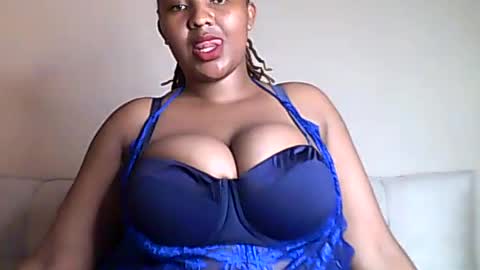 Romina 26 online show from 07-20-26, 01:24