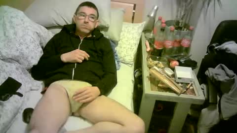 Snapshot of romson998181 chatting on 03-12-25, 08:20 romson998181 online show from 03-12-25, 08:20