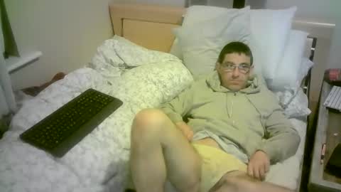 Snapshot of romson998181 chatting on 03-22-26, 11:52 romson998181 online show from 03-22-26, 11:52