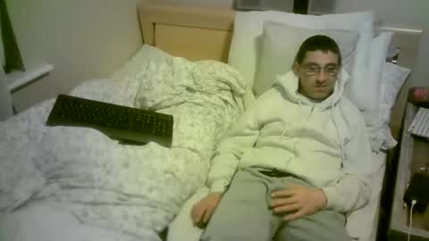 Snapshot of romson998181 chatting on 03-23-26, 08:57 romson998181 online show from 03-23-26, 08:57