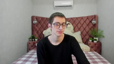 ronbevs online show from 04-22-26, 07:48