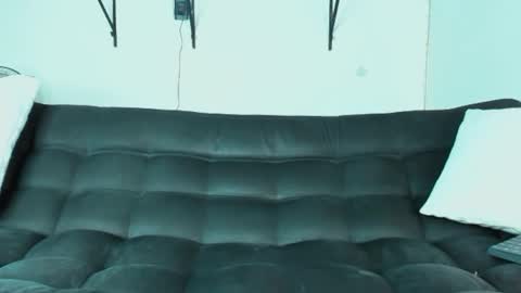 Snapshot of ronnie_fallout chatting on 02-21-25, 09:43 Ronnie online show from 02-21-25, 09:43