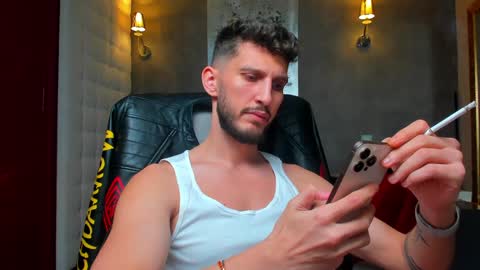 Snapshot of ronythemaster chatting on 01-13-25, 11:06 onlyfans- online show from 01-13-25, 11:06