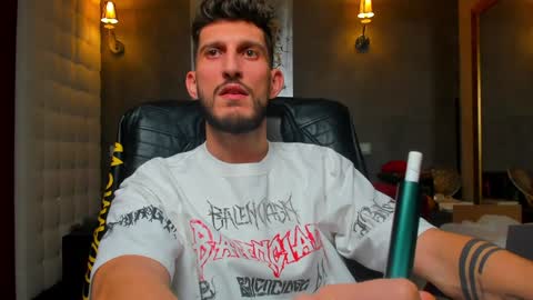 Snapshot of ronythemaster chatting on 01-14-25, 10:12 onlyfans- online show from 01-14-25, 10:12