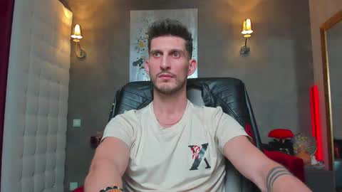 Snapshot of ronythemaster chatting on 02-11-25, 10:50 onlyfans- online show from 02-11-25, 10:50