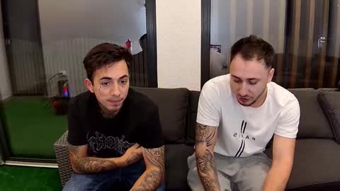 Snapshot of room4all chatting on 10-30-25, 08:09 ionut online show from 10-30-25, 08:09