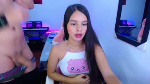 Snapshot of room_kitty chatting on 11-15-25, 03:19 MIA AND PAUL online show from 11-15-25, 03:19