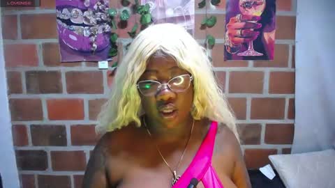 Snapshot of roos_veyker chatting on 06-25-26, 04:22 roos_veyker online show from 06-25-26, 04:22