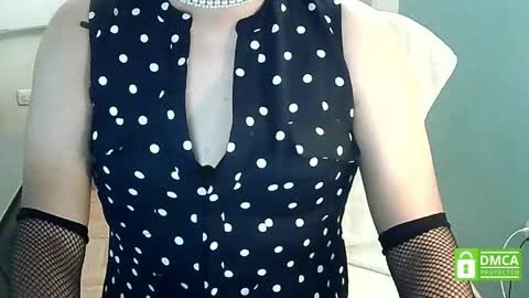 Snapshot of rosabells chatting on 04-21-26, 02:34 Rosa online show from 04-21-26, 02:34