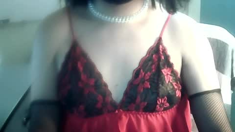 Snapshot of rosabells chatting on 05-18-26, 04:02 Rosa online show from 05-18-26, 04:02