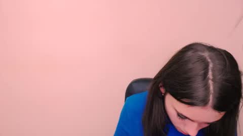 Rose online show from 10-23-25, 07:18