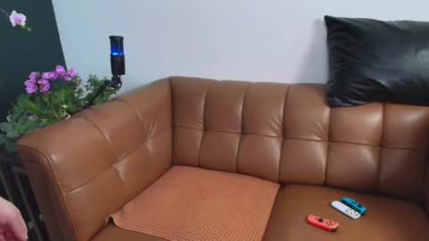 Rosalie Caine online show from 02-25-26, 11:47