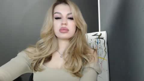 Rosalina online show from 04-24-26, 12:18