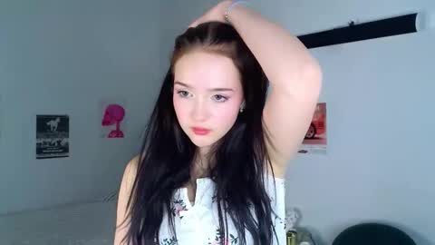 Snapshot of rosalooove chatting on 03-14-26, 02:33 Rosaly online show from 03-14-26, 02:33