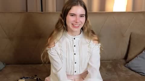 Kylie online show from 11-26-25, 03:13