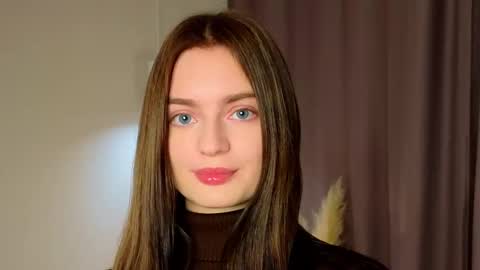 Hi im Monica its my 1st day here online show from 10-24-25, 05:37