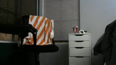 roscoes8 online show from 02-03-26, 04:32