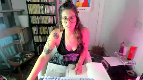 Snapshot of rose257044 chatting on 09-17-25, 07:15 rose257044 online show from 09-17-25, 07:15