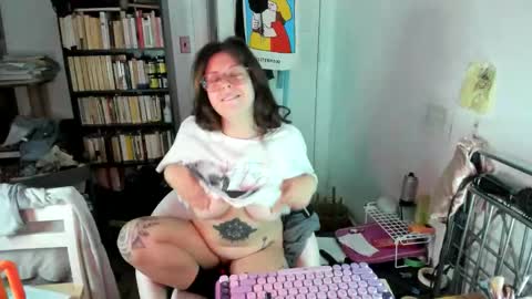 Snapshot of rose257044 chatting on 11-27-25, 12:51 rose257044 online show from 11-27-25, 12:51