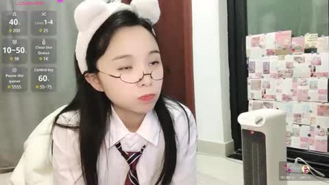 Snapshot of rose6688 chatting on 02-07-25, 02:15 rose online show from 02-07-25, 02:15