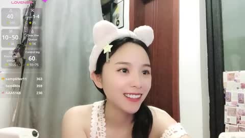 Snapshot of rose6688 chatting on 02-15-25, 11:50 rose online show from 02-15-25, 11:50