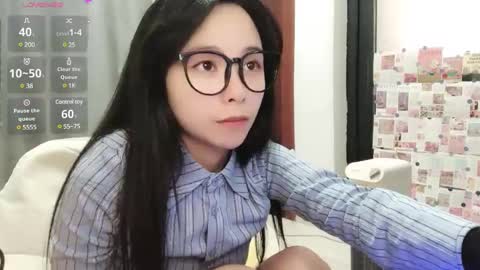 Snapshot of rose6688 chatting on 02-17-25, 09:24 rose online show from 02-17-25, 09:24