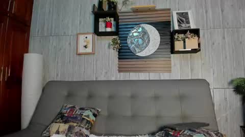 Rose online show from 06-19-26, 02:32
