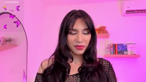 Snapshot of rose__saenz chatting on 12-10-24, 09:11 Rose Saenz online show from 12-10-24, 09:11