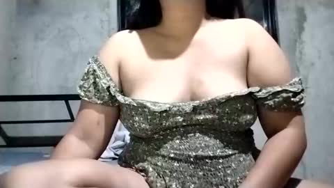 Snapshot of rose_marie2025 chatting on 02-16-26, 05:42 rose_marie2025 online show from 02-16-26, 05:42