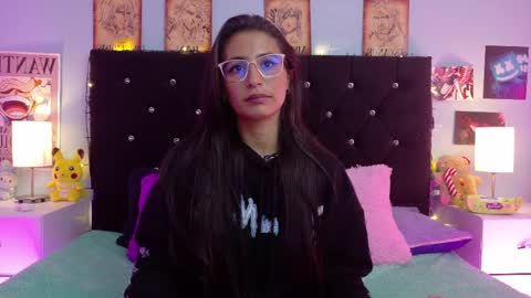 Snapshot of rose_smiley1 chatting on 05-07-26, 03:56 Rose online show from 05-07-26, 03:56