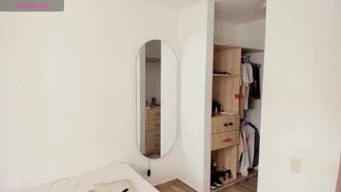 Jhoan Alexis online show from 10-26-25, 03:18