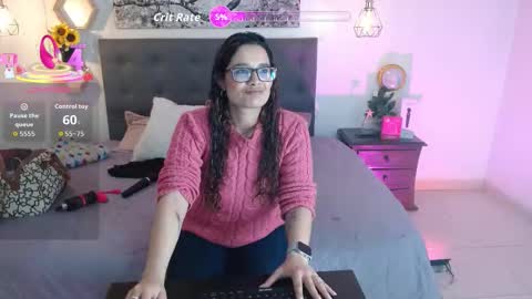 Snapshot of rose_thompson1 chatting on 11-25-25, 10:59 Rose online show from 11-25-25, 10:59