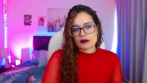 Snapshot of rose_thompson1 chatting on 12-13-25, 08:04 Rose online show from 12-13-25, 08:04