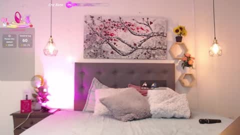 Snapshot of rose_thompson1 chatting on 12-15-25, 01:59 Rose online show from 12-15-25, 01:59