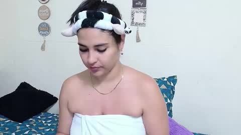 Snapshot of rose_towers4 chatting on 12-16-25, 10:42 rose_towers4 online show from 12-16-25, 10:42