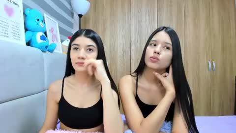 Rose y Miah online show from 06-16-26, 02:25