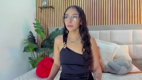 Snapshot of roseaurora chatting on 02-02-26, 12:26 roseaurora online show from 02-02-26, 12:26