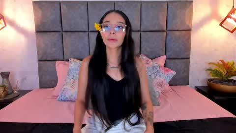 roseaurora online show from 06-07-26, 10:41
