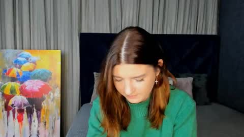 Snapshot of roseblanche2k chatting on 12-13-24, 11:17 Florin online show from 12-13-24, 11:17