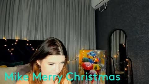 Snapshot of roseblanche2k chatting on 12-26-24, 02:12 Florin online show from 12-26-24, 02:12
