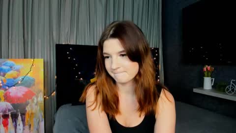 Snapshot of roseblanche2k chatting on 01-20-25, 10:37 Florin online show from 01-20-25, 10:37