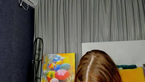 Snapshot of roseblanche2k chatting on 02-18-25, 01:32 Florin online show from 02-18-25, 01:32