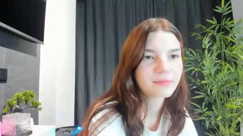 Snapshot of roseblanche2k chatting on 08-03-26, 10:02 Florin online show from 08-03-26, 10:02