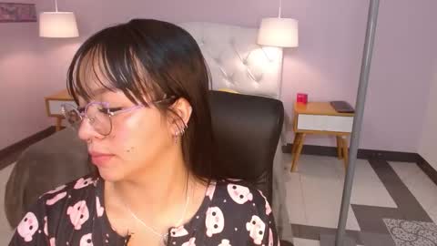 Snapshot of rosee20_ chatting on 10-16-25, 03:40 sofia online show from 10-16-25, 03:40