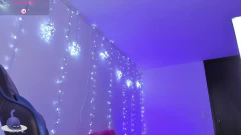 Rose online show from 04-16-26, 09:50