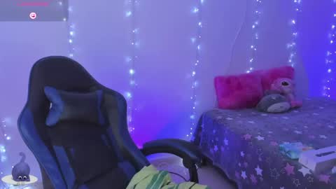 Rose online show from 04-23-26, 09:17