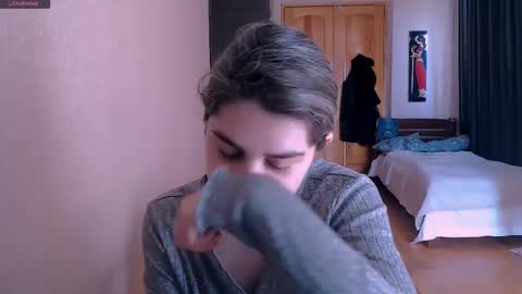 Rose online show from 03-05-25, 09:16