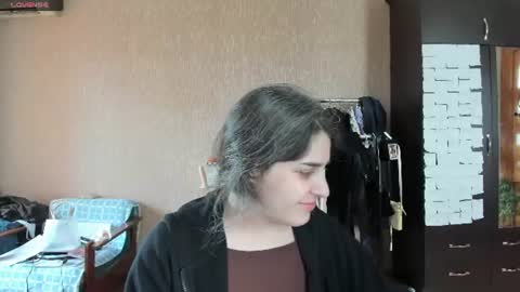 Rose online show from 06-14-26, 12:18