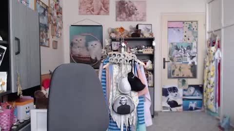 Rose online show from 03-25-26, 01:39