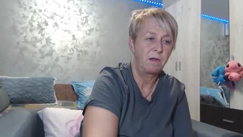 Lovepinklilly online show from 02-22-26, 04:38